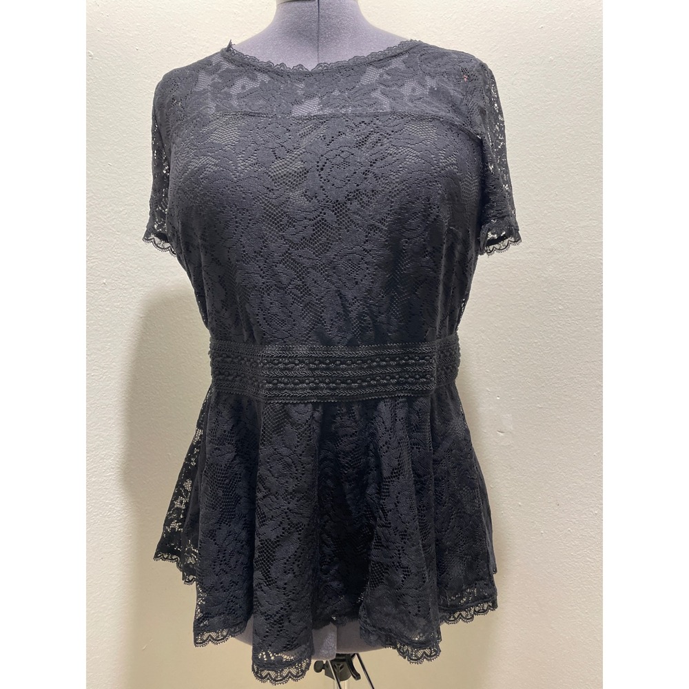 Torrid 0 Black Lace Peplum Top Size 1X Whimsigoth Romantic Smocked Waist
